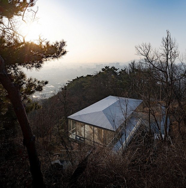 Inwang Guard Post Forest Retreat Bridging History And Modernity Through Architectural Paradox