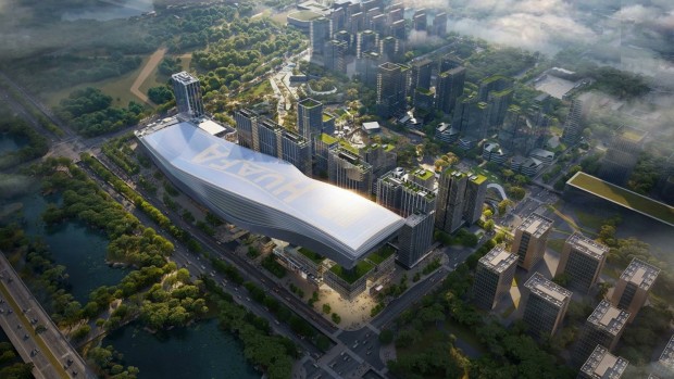 China's Futuristic Shopping Mall Integrates World's Largest Indoor Ski Center “Huafa Snow World”
