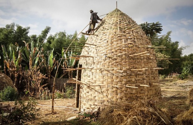 African Vernacular Huts, The Art of Weaving Architecture and Culture into Harmony