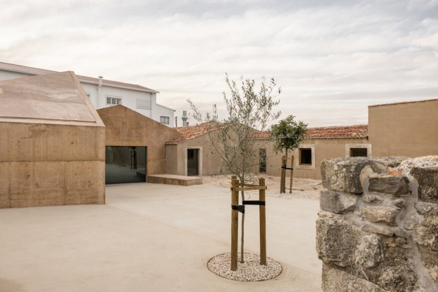 Casal Saloio Museum Interprets Rural Architecture in Cascais, Portugal