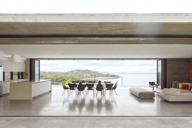 Concrete House by Micaela Benedicto Stands Tall on the Cliffs by the Ocean of Batangas
