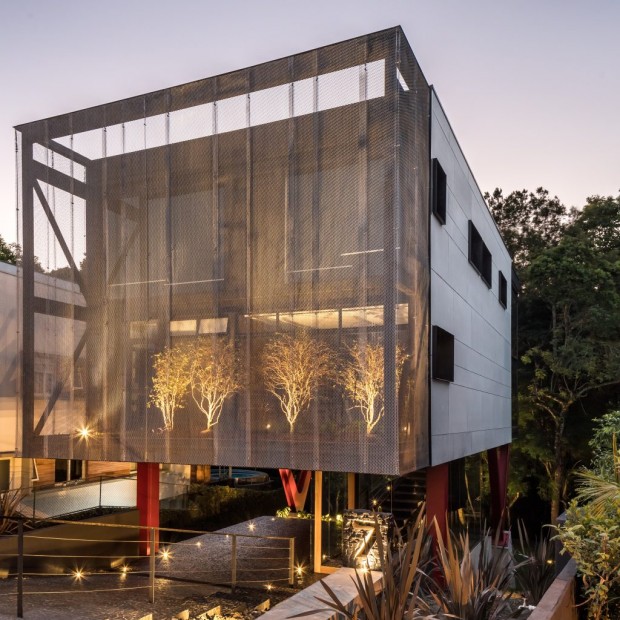 Bürgel House by Luiz Volpato Arquitetura Presents a Stunning Synthesis of Modern Design and Natural Beauty