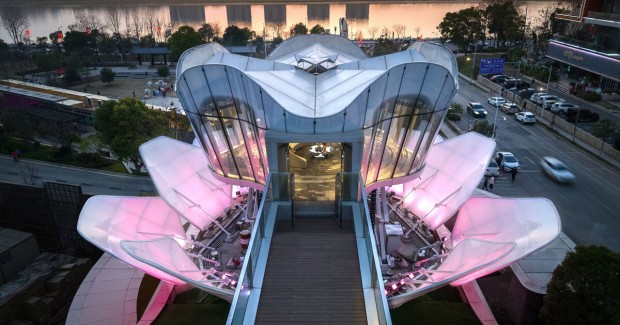 Lotus-Shaped Dynamic Building by the Xiangjiang River in Changsha Opens with Adaptive Design