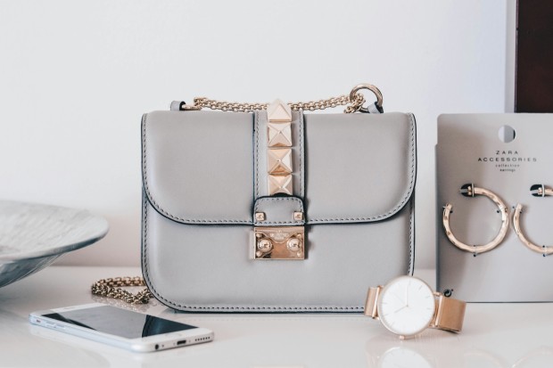 5 Smart Purse Storage Ideas for Organizing Your Handbag Collection