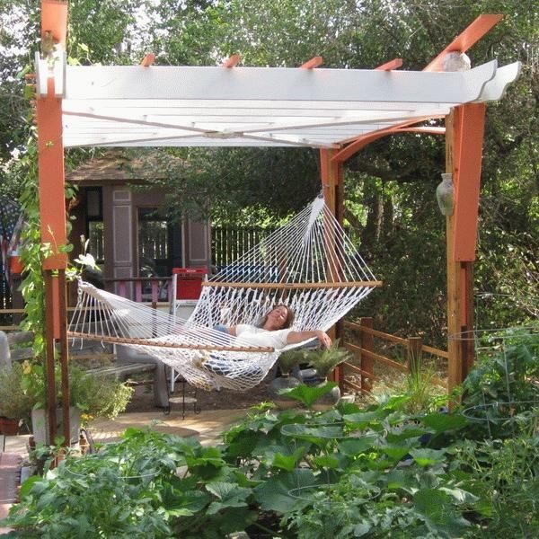 33 Hammock Ideas Adding Cozy Accents to Outdoor Home Decorating