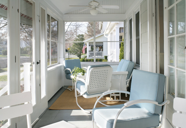 SCREENED -IN PORCH