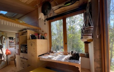 Millennial Frenchman Embraces Simplicity and Built A DIY Tiny House For Himself and His Cat