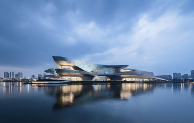 Chengdu's 'Floating' Science Fiction Museum Setting New Standards For Futuristic Design