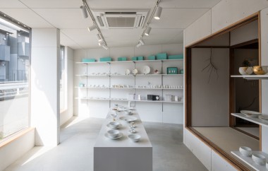 Sione Ginkakuji Store: A Porcelain Haven Harmonizing Tradition and Innovation in Architectural Splendor