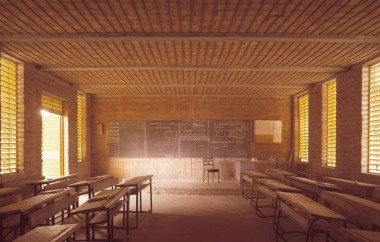 Architects Pioneer Sustainable Solutions to Combat Extreme Heat in Burkina Faso's Schools
