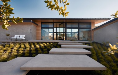 Piper’s Place by Citizen Design Presents a Modern Retrea Within California’s Central Coast