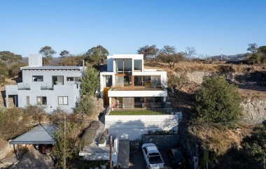 Christian Schlatter's 'House in the Stone' Blends Minimalist Design with Raw Beauty in Argentina