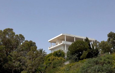 Le Corbusier's Villa Baizeau Emerges as an African Masterpiece in Tunisia's Historic Carthage