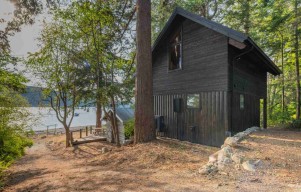 Guemes Island Bunkhouse and Its Eco-Friendly Design Journey