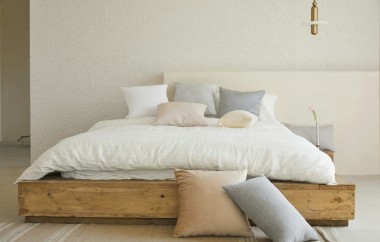 10 Bed Placement Ideas and Layouts to Transform Your Bedroom