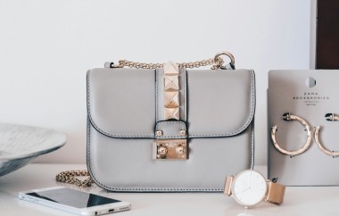 5 Smart Purse Storage Ideas for Organizing Your Handbag Collection